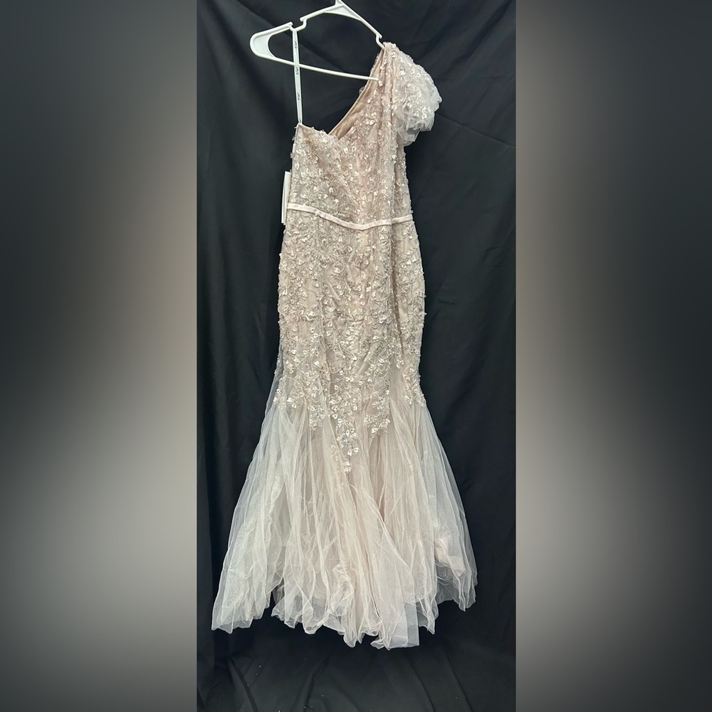 MAC DUGGAL 20417 NWT Embellished One Shoulder Cap Sleeve Gown - Picture 5 of 8